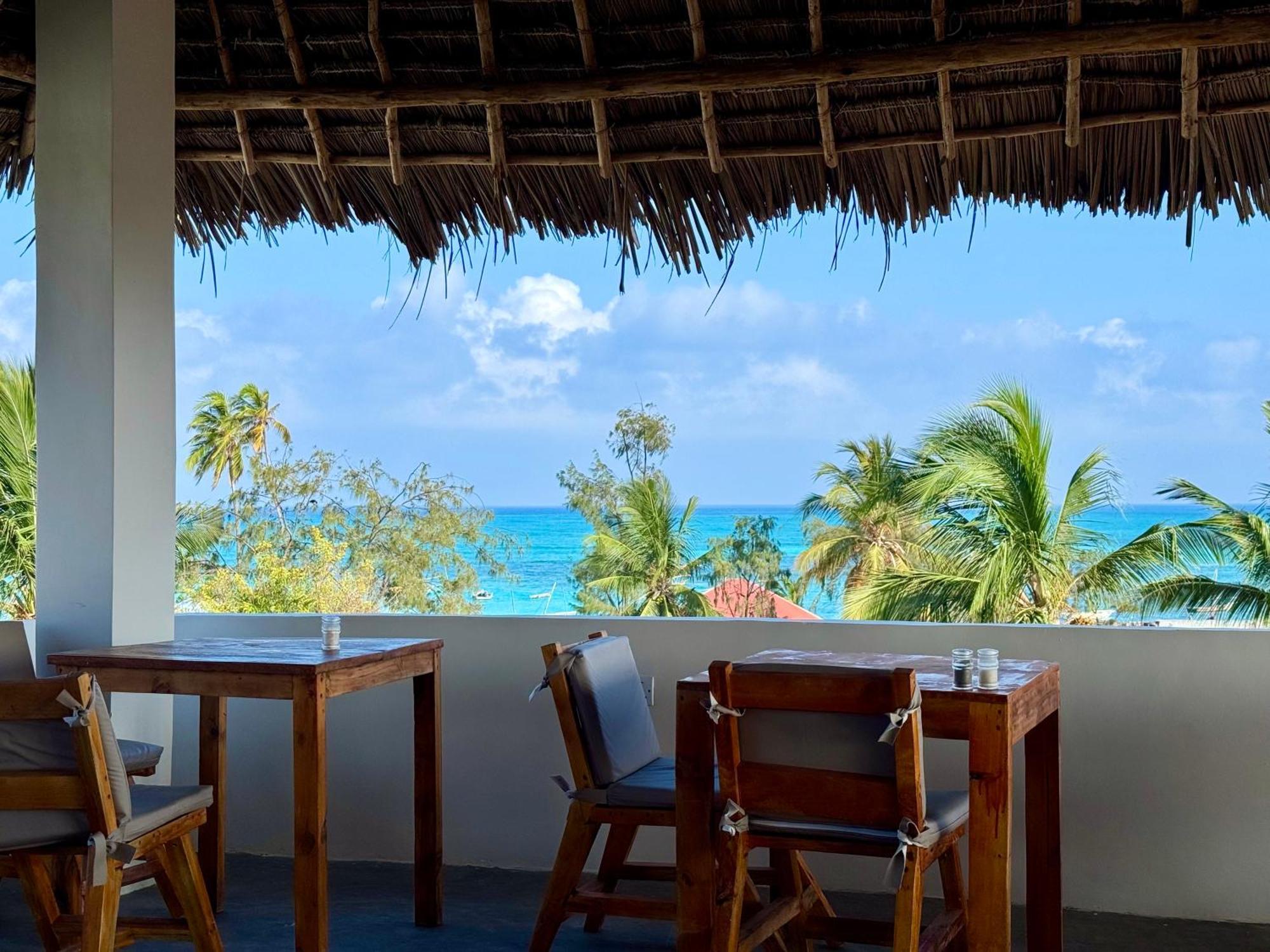 Rafiki Hotel Nungwi Beach Ngoại thất bức ảnh